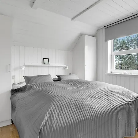 Amazing In With Kitchen Holiday home *