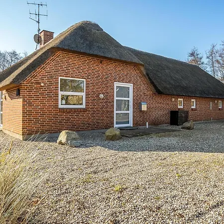 Amazing In With Kitchen