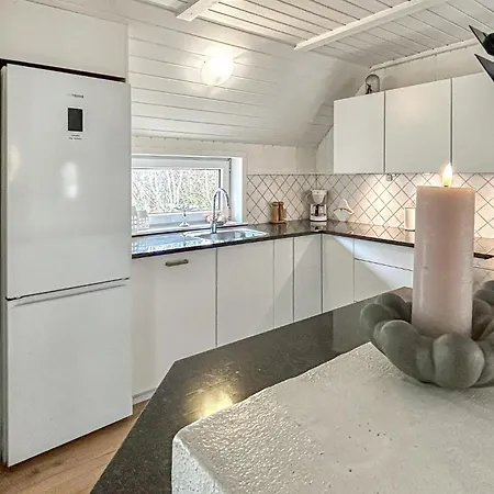 Feriehus Amazing In With Kitchen